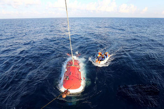 “蛟龙”号完成南海今年第一潜：水下航行7公里