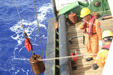 “海洋六号”开始第二航段深海资源调查工作