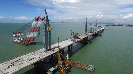 港珠澳大桥工程的“世界之最”