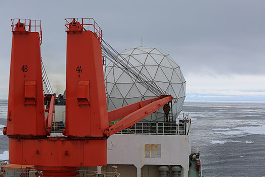 什么样的电子导航才能引导雪龙号驶出南极重冰区？