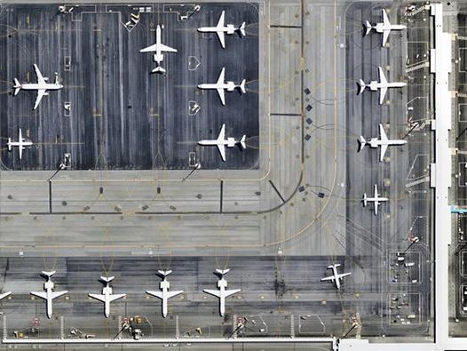 用飞机卫星无人机做测绘，空客开卖实时图像数据