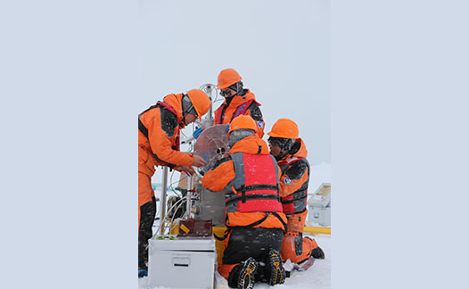 观测北极海冰 探究科学奥秘——“无人冰站”项目研发纪实